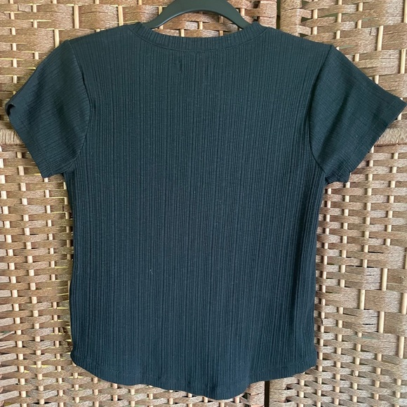 Madewell Ribbed Button Tee - Picture 3 of 3